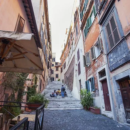 Ciancaleoni Apartment *